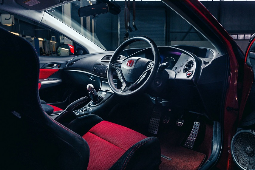 Honda Civic Type R FN2 interior