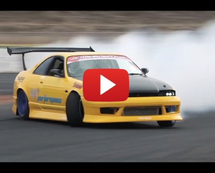 Nissan Skyline R33 GTS-T Slays Some Tyres