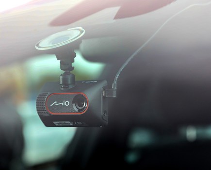 Mio Mivue dash cam