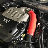 Nissan 350Z Mishimoto air intake pipe