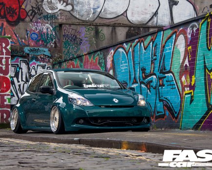 tuned Renault Clio RS200