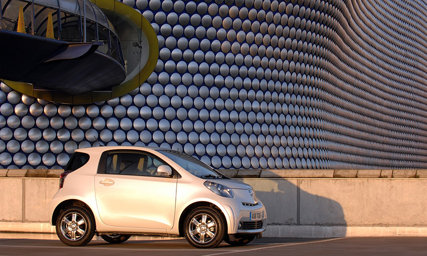  Toyota iQ