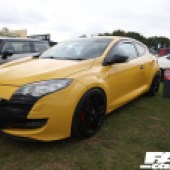 Left side of a yellow Renault Megane RS at the Forge Action Day 2019