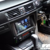 BMW-E91-325I-TOURING-stereo-replacement