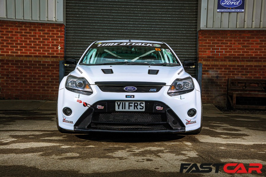 front shot of modified Ford Focus RS Mk2