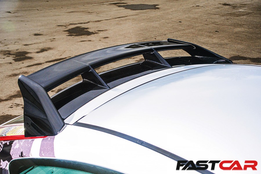 Spoiler on modified Ford Focus RS Mk2