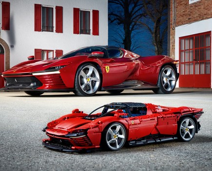 Ferrari Daytona SP3 Lego