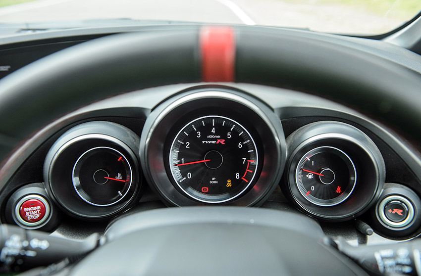 Instrument cluster on CTR