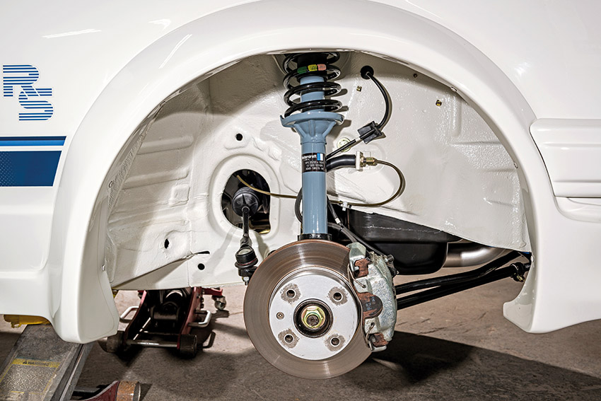Suspension and brakes on Ford Escort RS Turbo S1
