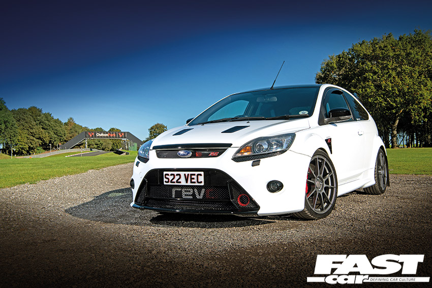 Front 3/4 Modified Ford Focus RS Mk2 