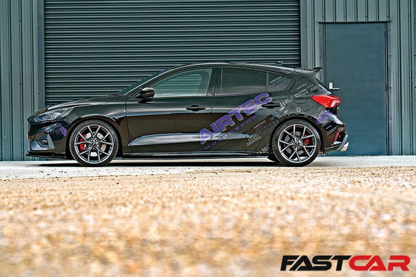 Side profile shot of modified Ford Focus ST Mk4