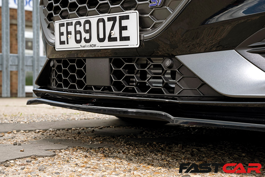 Ford Focus ST MK4.5 - Front Grill Set
