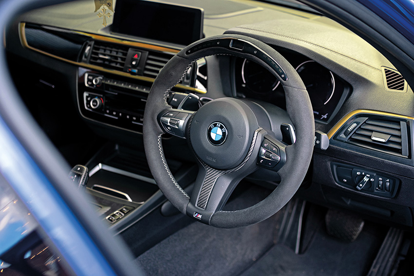 Steering wheel in BMW