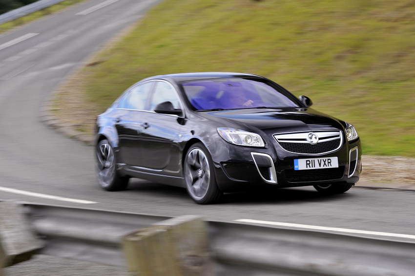 If you can get over the badge snobbery, the Vauxhall Insignia VXR makes for a great fast car for under £10k.