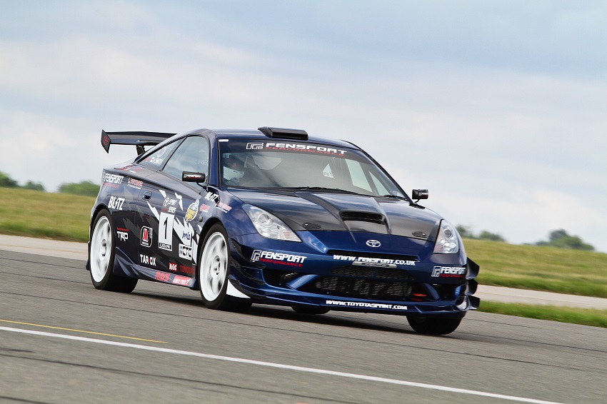 Toyota Celica Mk7s, like this Fensport tuned car, won't be affected by the ULEZ Expansion. 