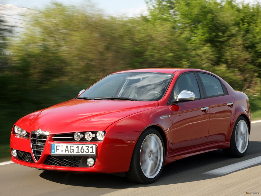 In 3.2-litre guise, the Alfa Romeo 159 is a hugely enticing fast car for under £10k.
