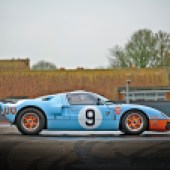 Ford GT40 continuation side profile shot