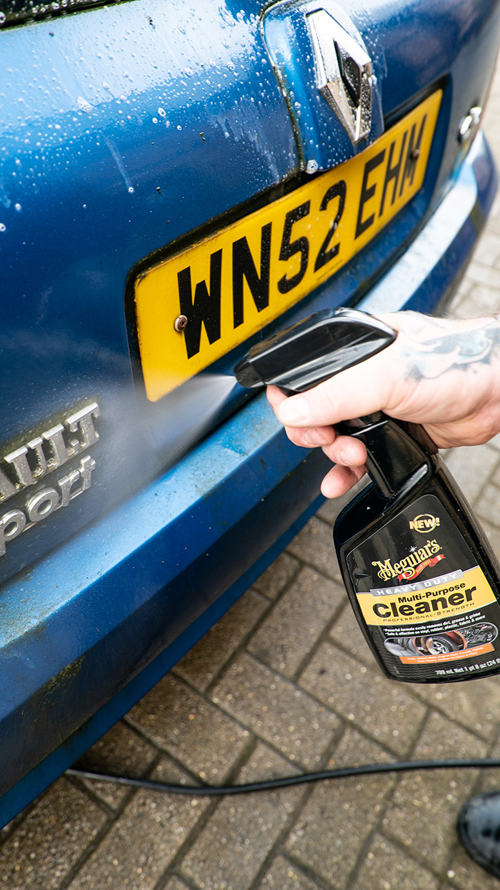 Multi purpose cleaner spray on renault clio