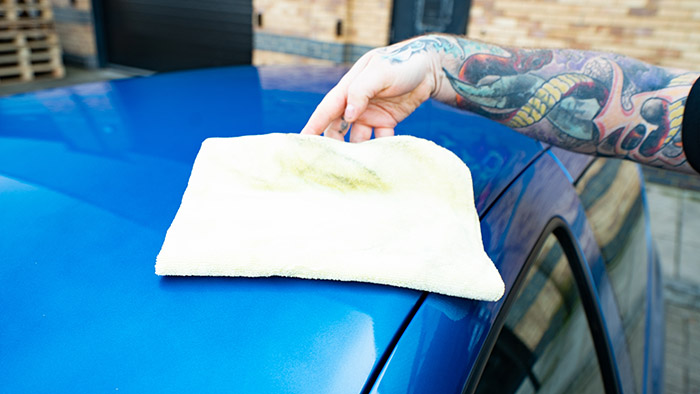 Fold cloths during maintenance wash