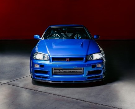 R34 head-on view.