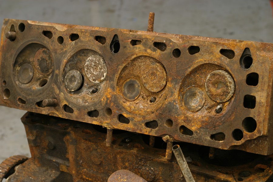rusty cylinder head gasket