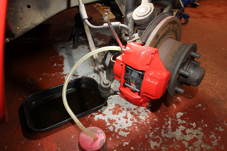 How To Change Brake Fluid Fast Car