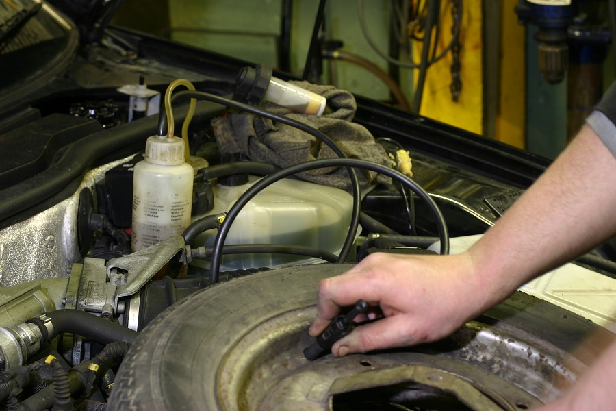 How To Change Brake Fluid Fast Car