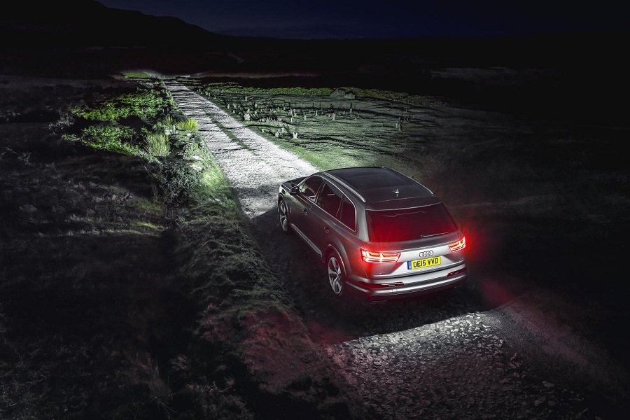 Audi Q7 high beams