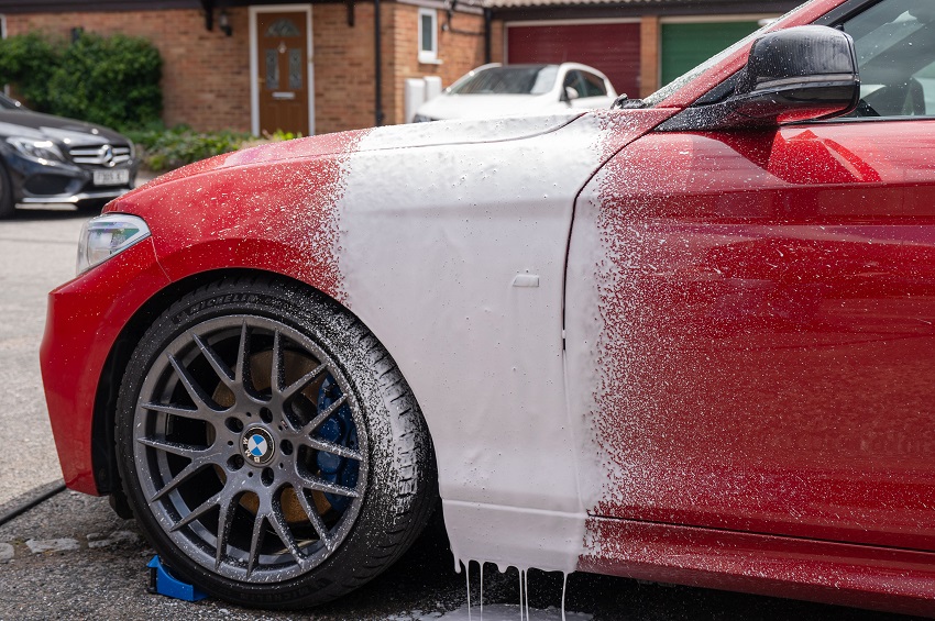 Chemical Guys Sticky Snowball Ultra Snow Foam Car Wash Review in action
