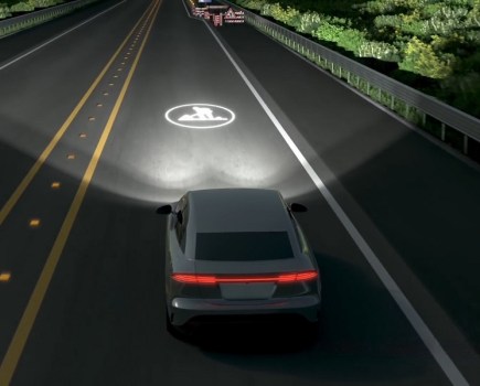 Hyundai graphic display headlights