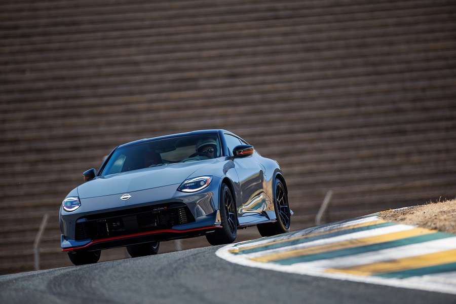 Nissan Z Nismo on track