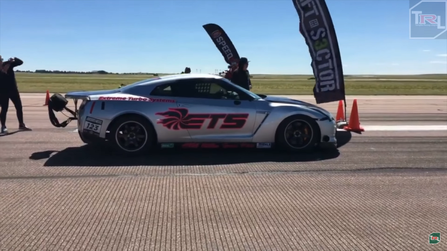 ETS English Racing R35