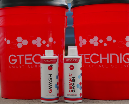 side-by-side bottles of Gtechniq GWash and Ceramic GWash