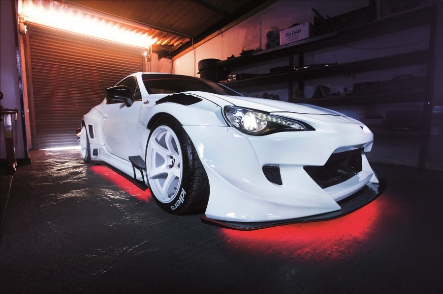 Toyota GT86 modified with underglow