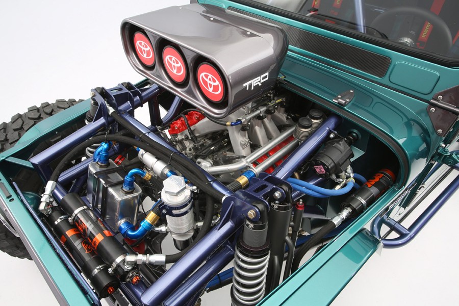 NASCAR V8 engine in Toyota FJ Bruiser 