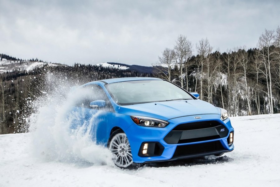 Ford Focus RS on snow
