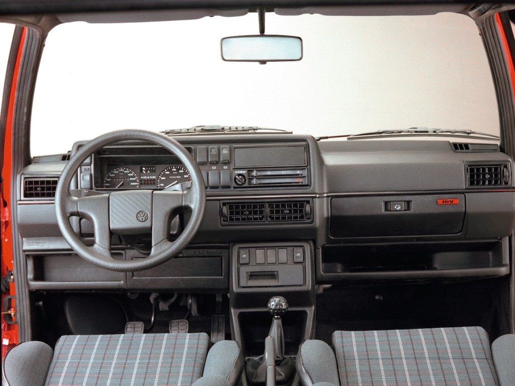 Mk2 Golf GTI Buyer's Guide - 16v interior.