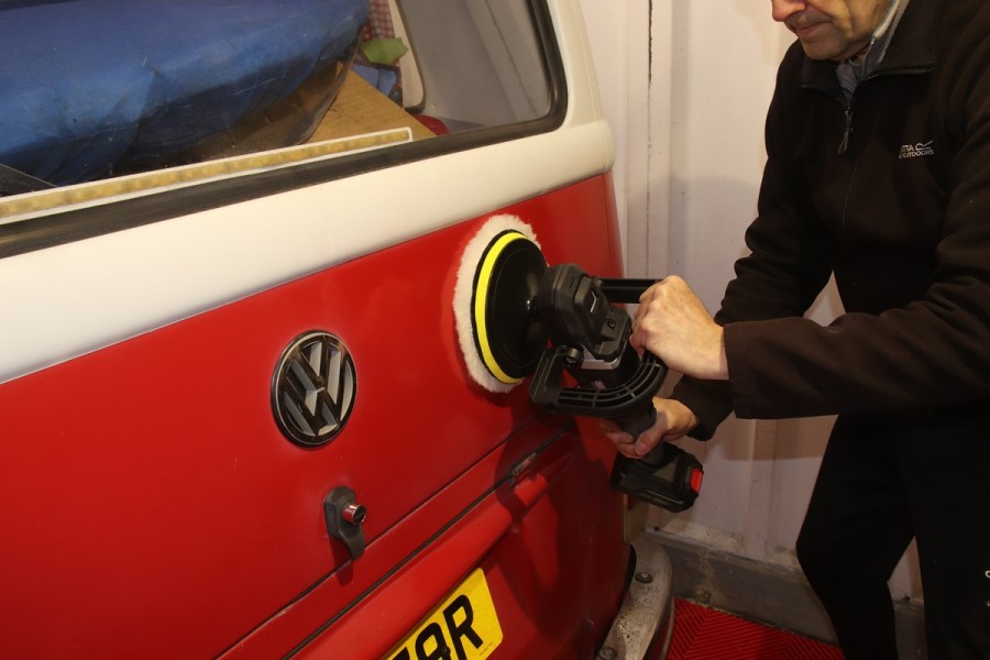 Using the Sealey polisher on a VW camper