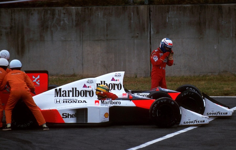 Senna vs Prost, crash at Suzuka 1989