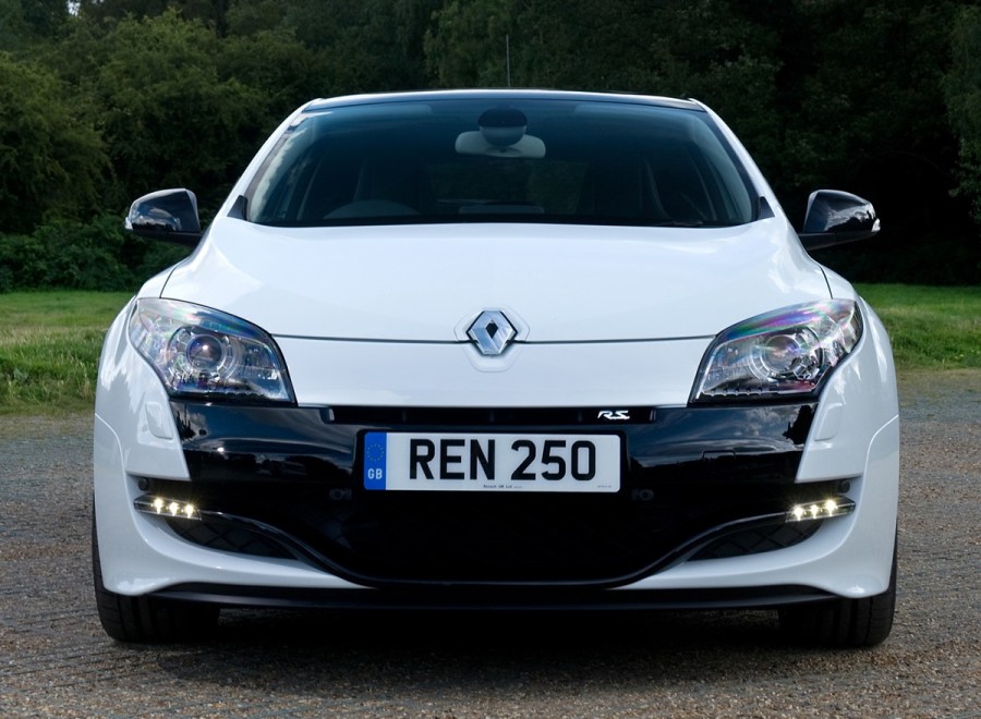 front of a Megane RS 250