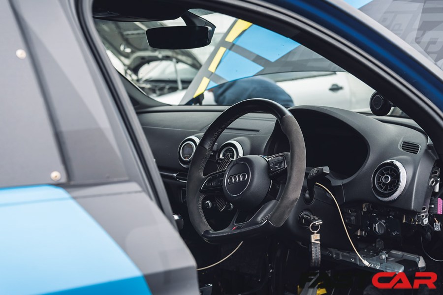 steering wheel in Modified Audi RS3