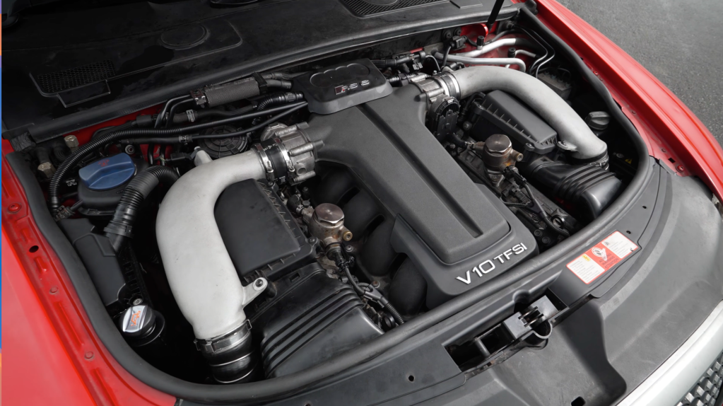 Engine bay of an Audi RS6 with twin turbo V10 engine