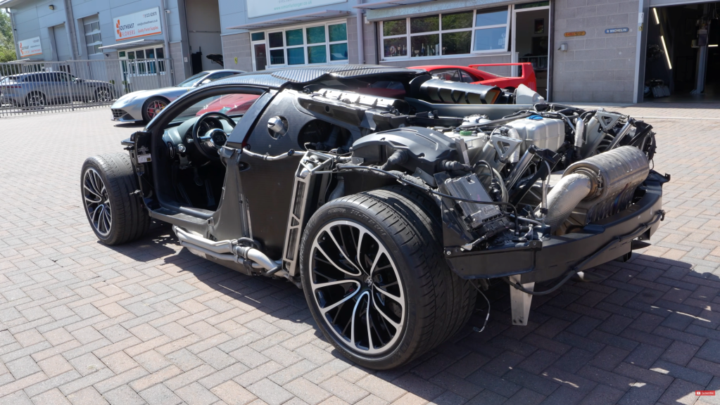 Bugatti Veyron with missing doors and rear panel after just having a rebuilt grearbox installed