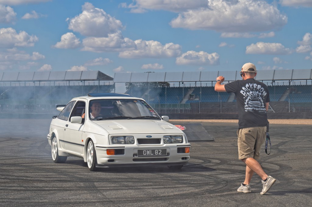 Sierra Cosworth doing a burnout
