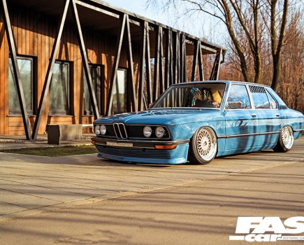 Bagged BMW E12 5 Series
