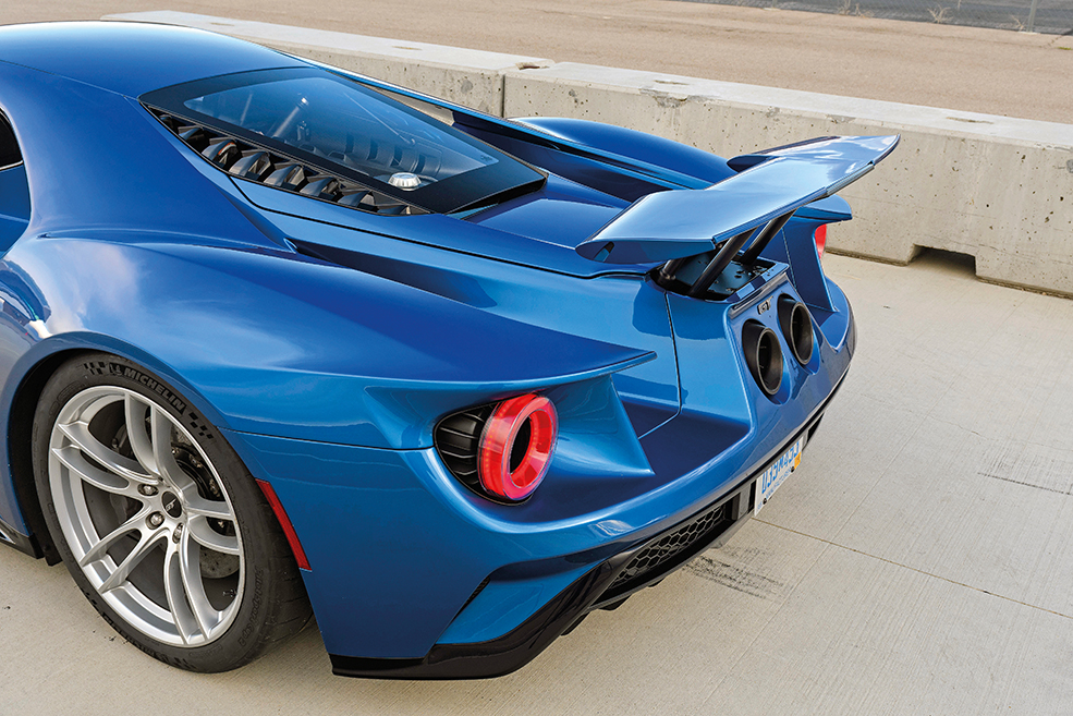 Ford GT has an active rear wing