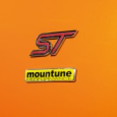 The ST and mountune badges on an orange Ford Focus ST Mk2