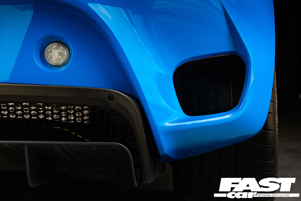Evora GT410 Blue close-up