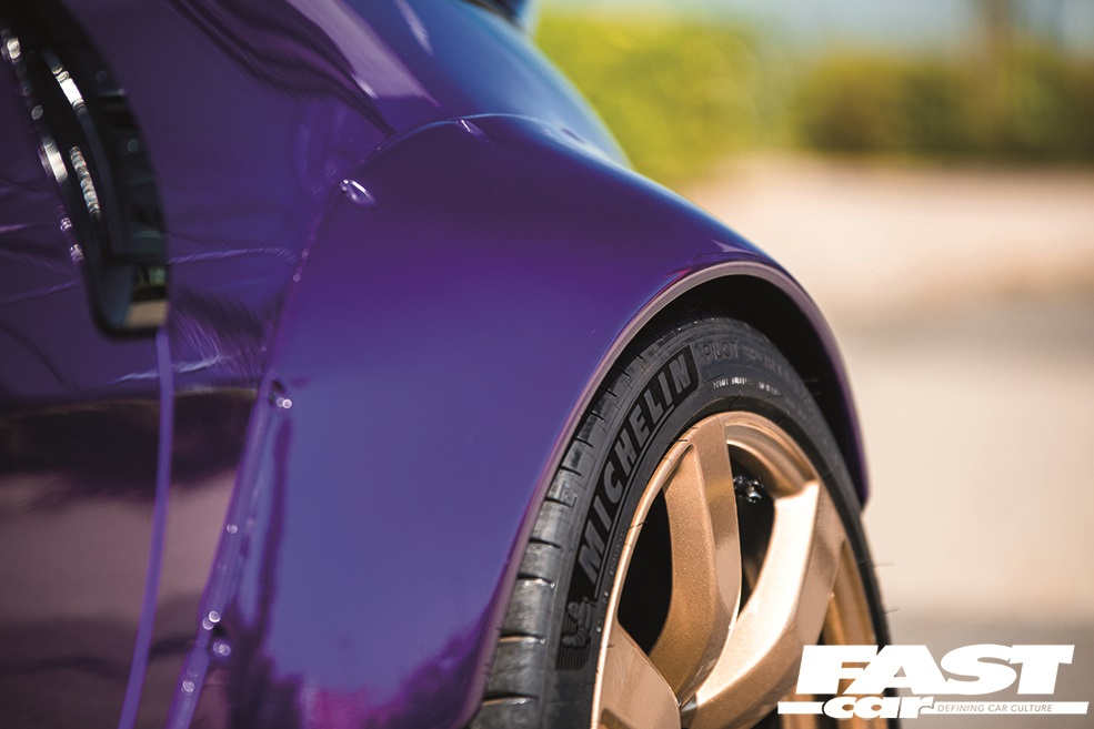 Nissan 350z wheels close-up
