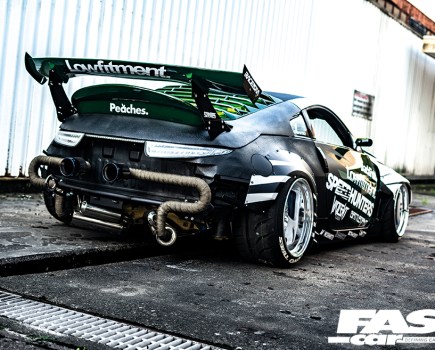 Wide-body Nissan 350Z